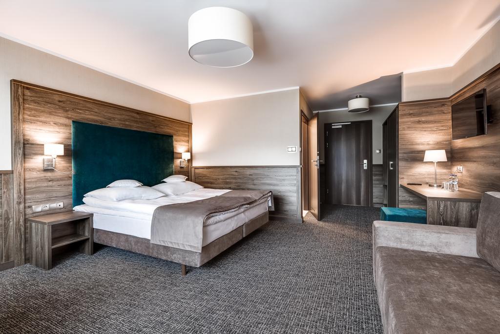 Hotel Konradowka Wellness & Spa - 300 Metrow Do Centrum Karpacz Ruang foto