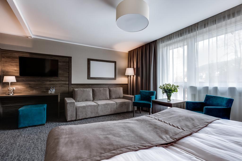 Hotel Konradowka Wellness & Spa - 300 Metrow Do Centrum Karpacz Ruang foto